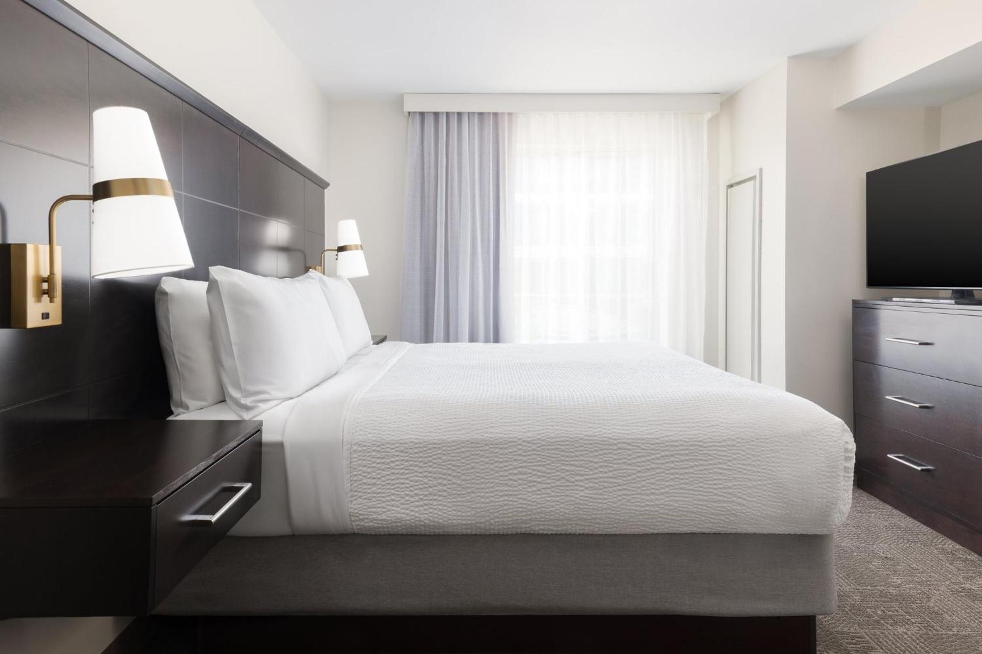 Two-Bedroom Suite Mobility Accessible Roll Shower